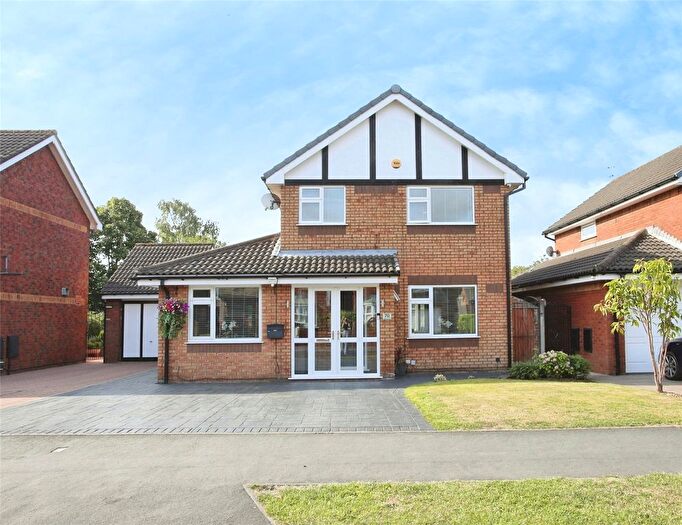 3 Bedroom Detached House For Sale In Green Lane, Heaton Moor, Stockport, SK4