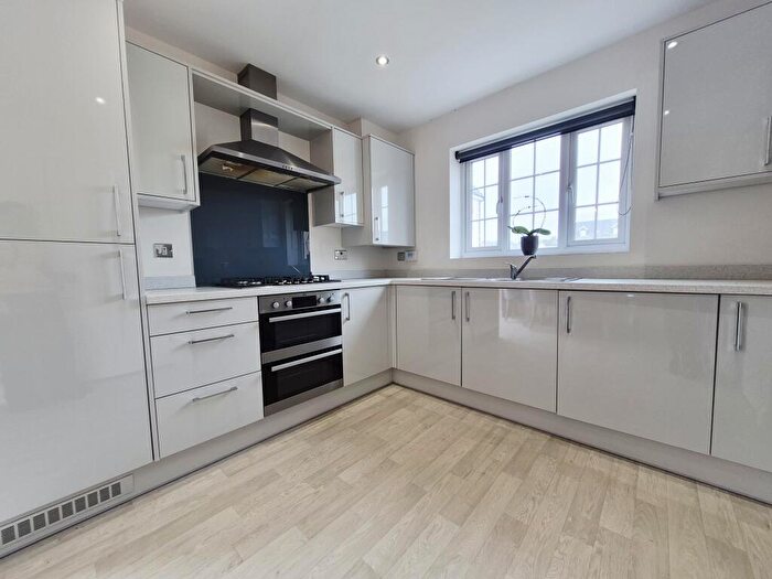 4 Bedroom House To Rent In Entwistle Drive, BB2
