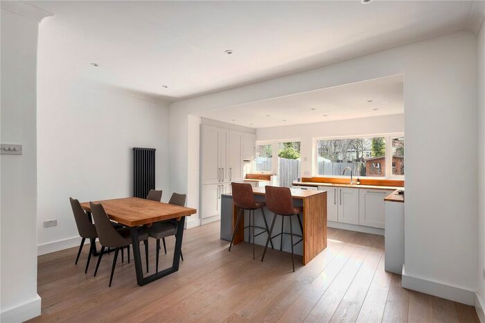 3 Bedroom Terraced House To Rent In Leslie Road, London, E11