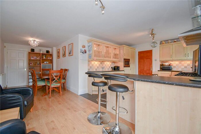 4 Bedroom Semi-Detached House For Sale In Chester Road, Great Sutton, Ellesmere Port, CH66