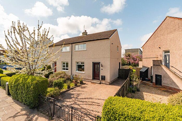 3 Bedroom Semi-detached Villa For Sale In Groathill Road North, Edinburgh, EH4