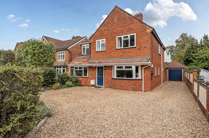 5 Bedroom Detached House For Sale In Queens Road, Fleet, Hampshire, GU52