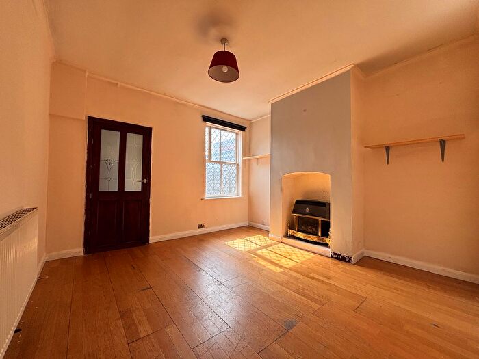 3 Bedroom Terraced House To Rent In Hillary Street, Walsall, WS2