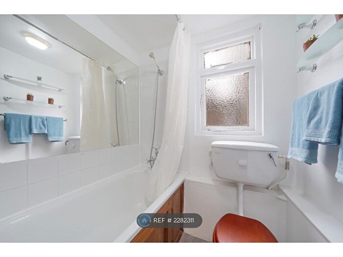 1 Bedroom Flat To Rent In Maida Vale, Jw, W9
