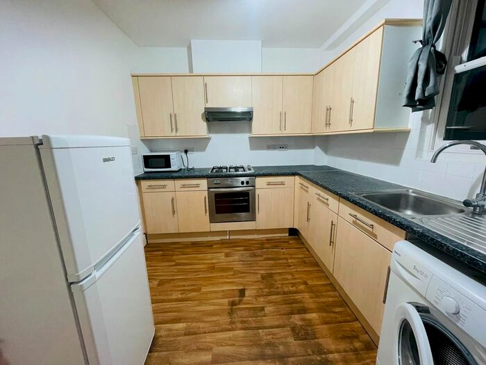 1 Bedroom Flat To Rent In Rye Lane, London, SE15