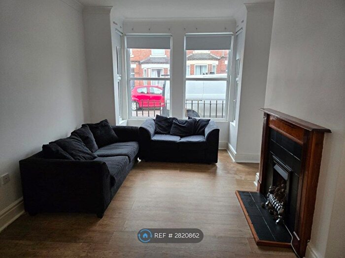 2 Bedroom Terraced House To Rent In Siward St, York, YO10