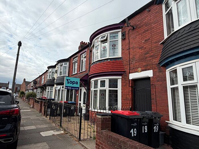 4 Bedroom Semi-Detached House For Sale In Lewis Road, Middlesbrough, TS5