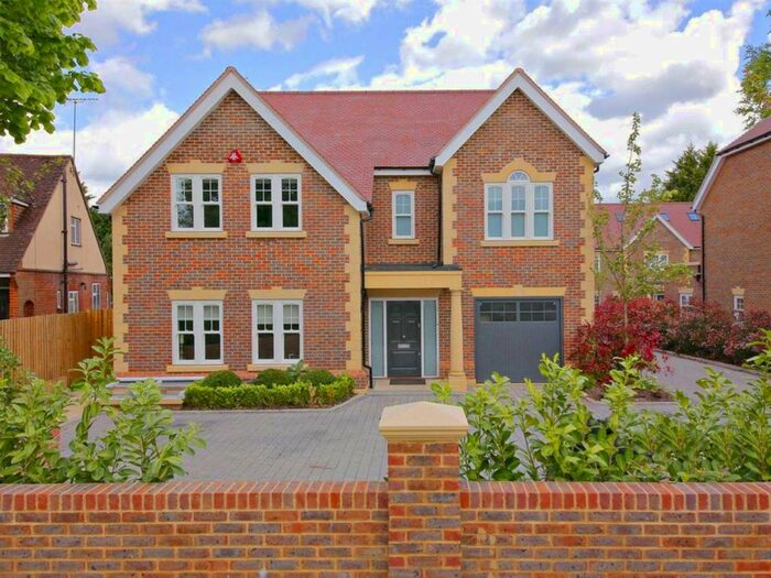 6 Bedroom Detached House To Rent In Spencer Close, Radlett, WD7