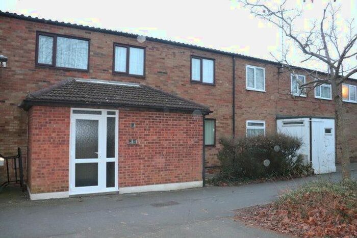 3 Bedroom Property To Rent In Rokescroft, Basildon, SS13