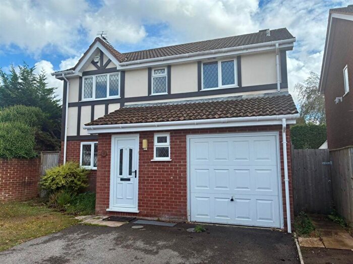 4 Bedroom Detached House To Rent In Greenfinch Walk, Hightown, BH24
