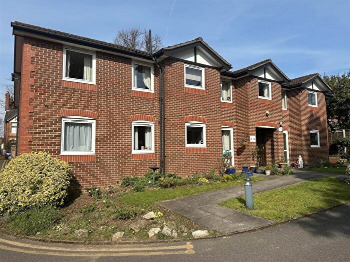 1 Bedroom Retirement Property For Sale In St. Lukes Avenue, Maidstone, ME14
