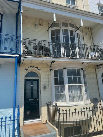 1 Bedroom Flat To Rent In Kent Terrace, Ramsgate, CT11