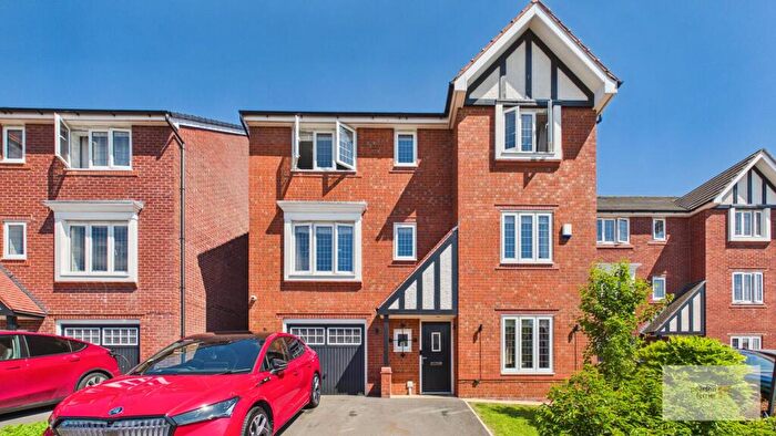 5 Bedroom Detached House For Sale In Fletcher Close, Ramsbottom, Bury, BL0