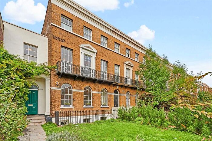 3 Bedroom Flat For Sale In New Cross Road, New Cross, SE14