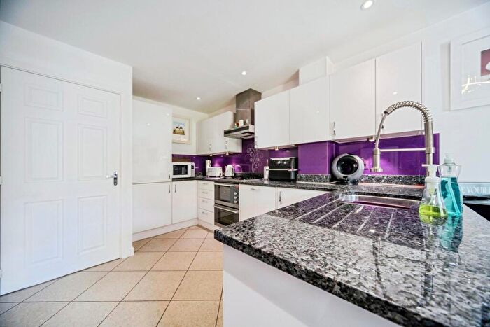 3 Bedroom Town House For Sale In St. Helena Avenue, Newton Leys, Bletchley, Milton Keynes, MK3