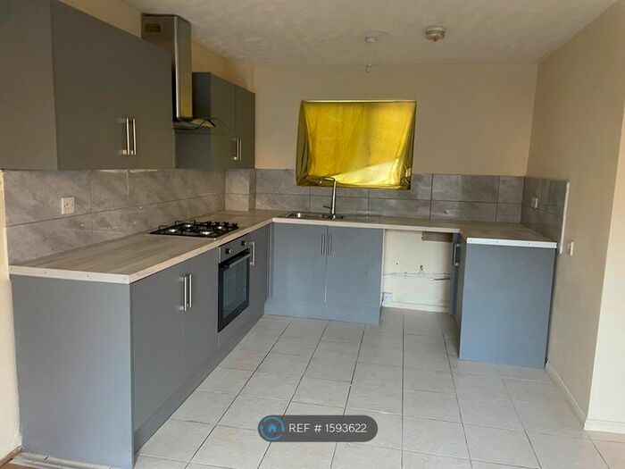 4 Bedroom Terraced House To Rent In Brynmore, Bretton, Peterborough, PE3