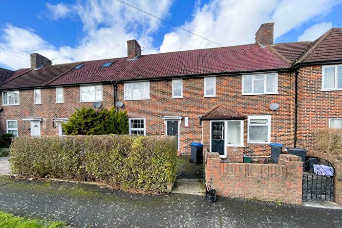 3 Bedroom Terraced House To Rent In Central Road, Morden, SM4