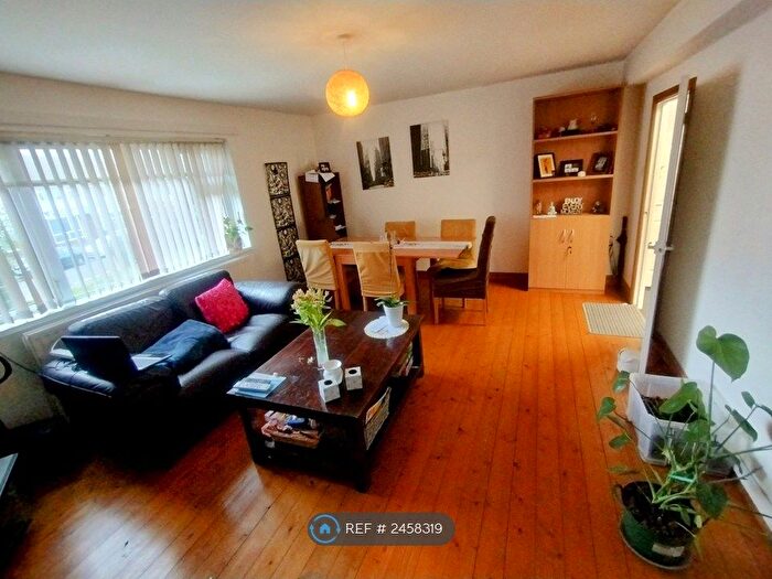 2 Bedroom Flat To Rent In Fred Lee Grove, Coventry, CV3