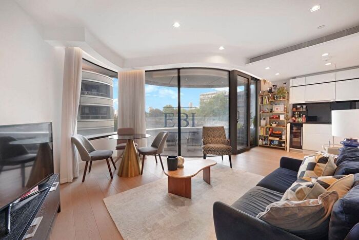 1 Bedroom Flat To Rent In The Corniche, Albert Embankment, London, SE1