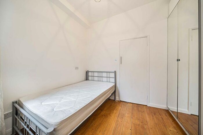 1 Bedroom Flat To Rent In Old Gloucester Street, London, WC1N