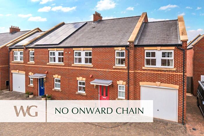 4 Bedroom Semi Detached House For Sale In Exeter, Devon, EX2