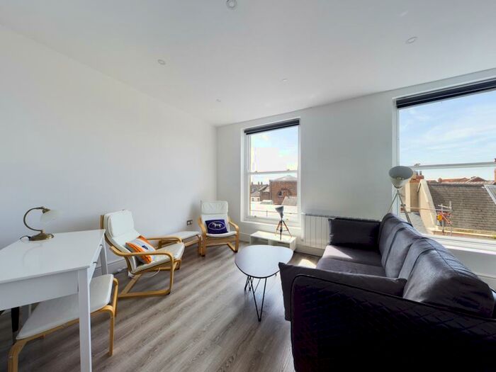 2 Bedroom Apartment To Rent In Whitefriargate, HU1