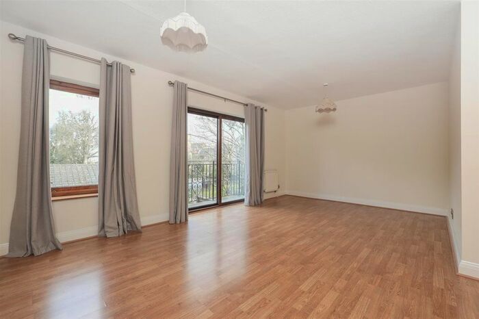 3 Bedroom Flat To Rent In Tina Court, Edge Hill, London, SW19