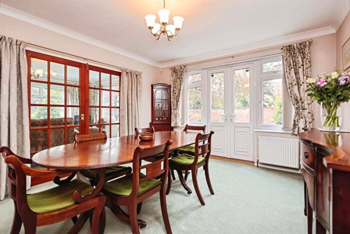 2 Bedroom Detached Bungalow For Sale In Chester Road, Castle Bromwich, Birmingham, B36