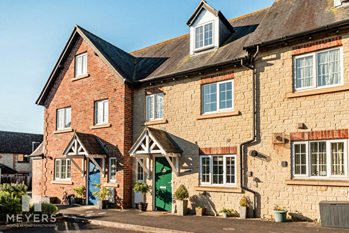 4 Bedroom Terraced House For Sale In Townsend Farm Barton, Templecombe, BA8