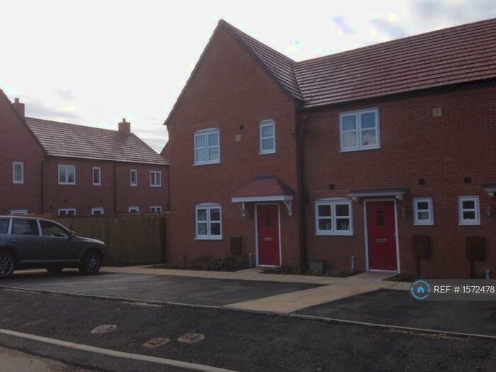 3 Bedroom End Of Terrace House To Rent In Albert Close, Meon Vale, Stratford-Upon-Avon, CV37