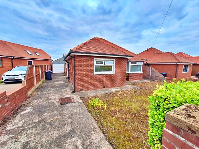 2 Bedroom Detached Bungalow For Sale In Bleasdale Avenue, Poulton-Le-Fylde, FY6