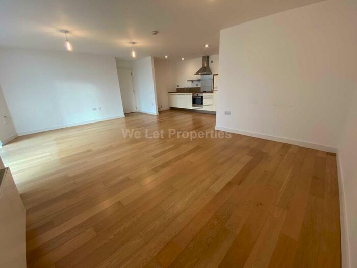 2 Bedroom Apartment To Rent In Islington Wharf, Manchester, M4