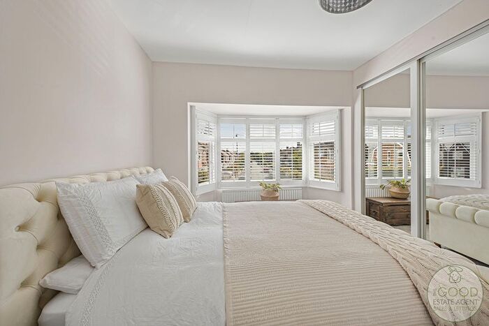 4 Bedroom Semi-detached House For Sale In Marlow Drive, Handforth, SK9