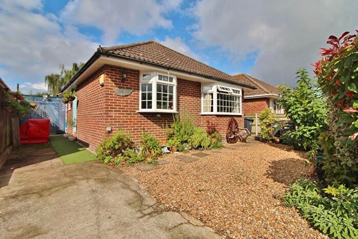 3 Bedroom Detached Bungalow For Sale In Nore Farm Avenue, Emsworth, PO10