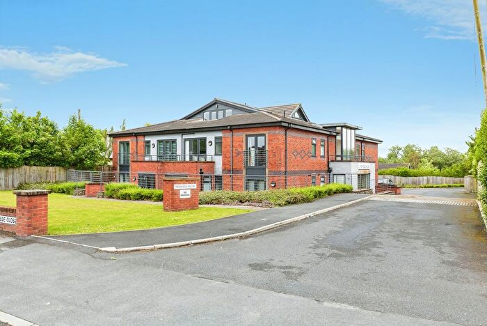 2 Bedroom Flat For Sale In Glebe Close, Blackpool, Lancashire, FY4