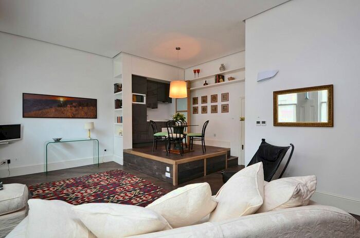 Studio To Rent In Onslow Gardens, South Kensington, London, SW7