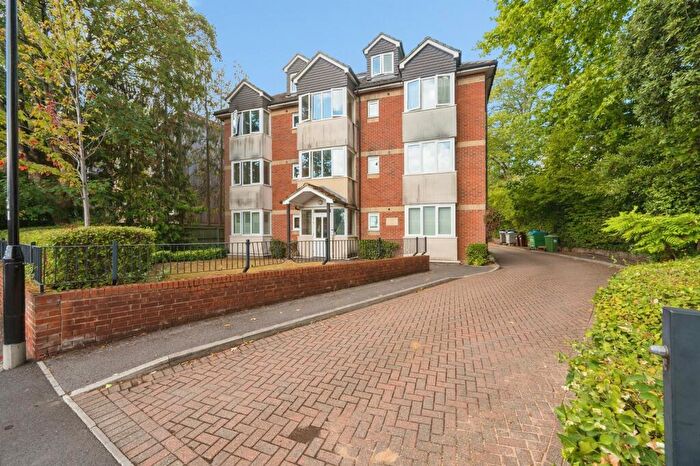 1 Bedroom Apartment For Sale In Regents Park Road, Southampton, SO15