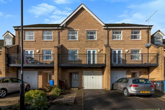 4 Bedroom Detached House To Rent In Grenoside Mount, Grenoside, Sheffield, South Yorkshire, S35