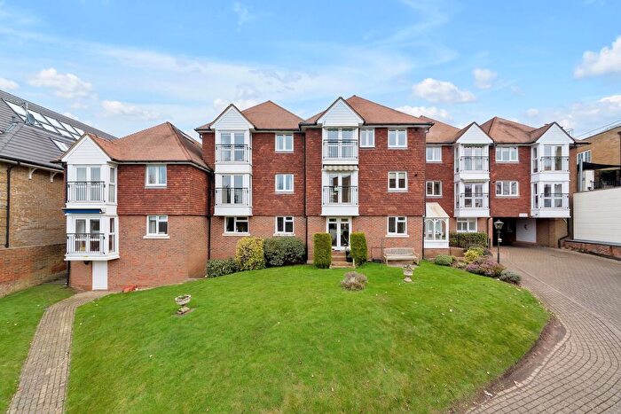 2 Bedroom Flat For Sale In Dartford Road, Sevenoaks, TN13