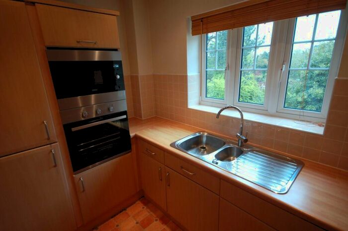 2 Bedroom Flat To Rent In Flat, Union Place, B29