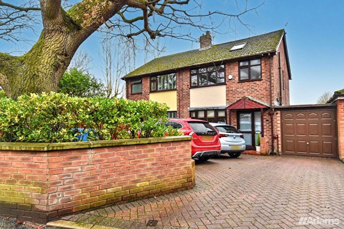 4 Bedroom Semi Detached House For Sale In Six Acre Lane, Moore, WA4