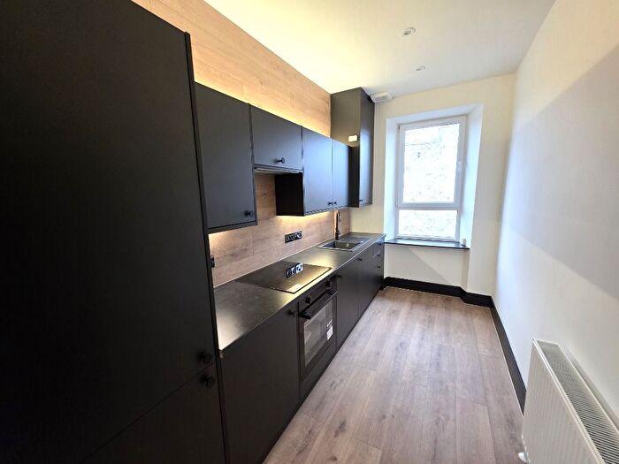 4 Bedroom Flat To Rent In Sunnybank Place, Old Aberdeen, Aberdeen, AB24