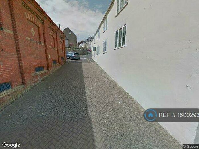 2 Bedroom Flat To Rent In St. Leonards Road, Weymouth, DT4