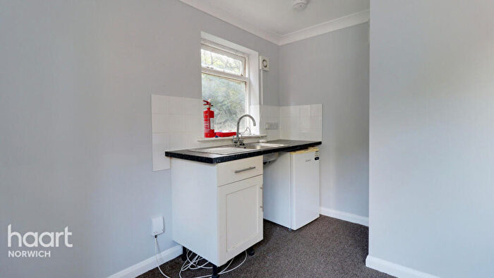 1 Bedroom Apartment To Rent In Thorpe Hall Close, Norwich, NR7