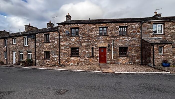 4 Bedroom Cottage For Sale In Hodgson's Cottage, Dent, LA10