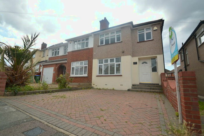 3 Bedroom Semi-Detached House To Rent In Blenheim Drive, Welling, DA16