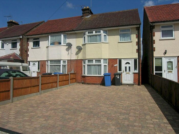 3 Bedroom Semi-Detached House To Rent In Woodbridge Road, Ipswich, IP4