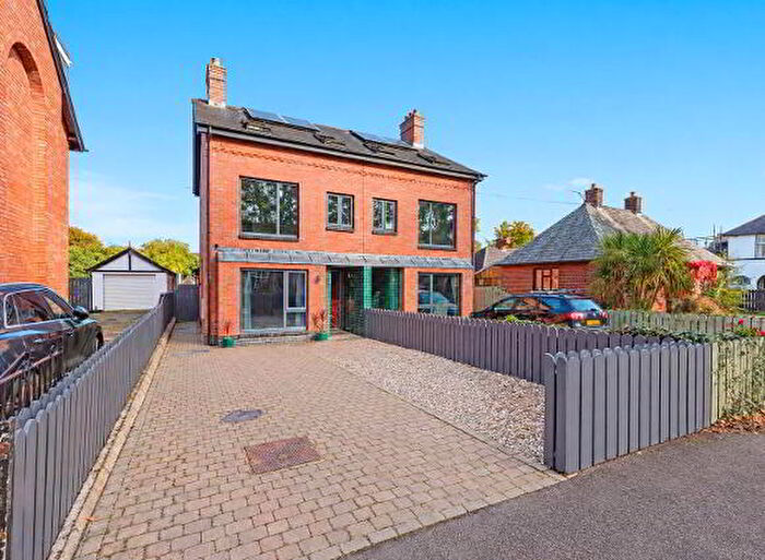 4 Bedroom Semi-Detached House For Sale In A Belmont Park, Belfast, BT4