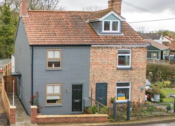 2 Bedroom Semi-Detached House For Sale In Norwich Road, Corpusty Village Centre, NR11