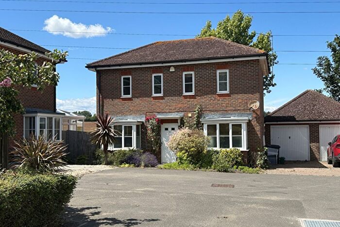 3 Bedroom Detached House For Sale In Heronden View, Eastry, CT13